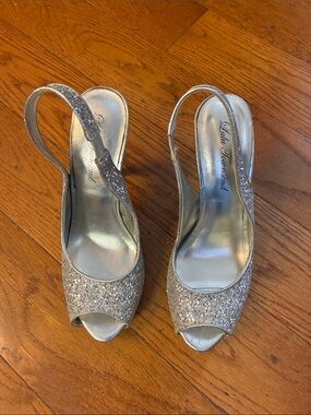 Lulu Townsend size 7 1/2 sparkle shoes.